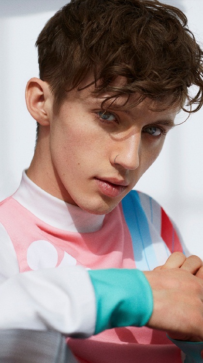 ˧Troye SivanƤ